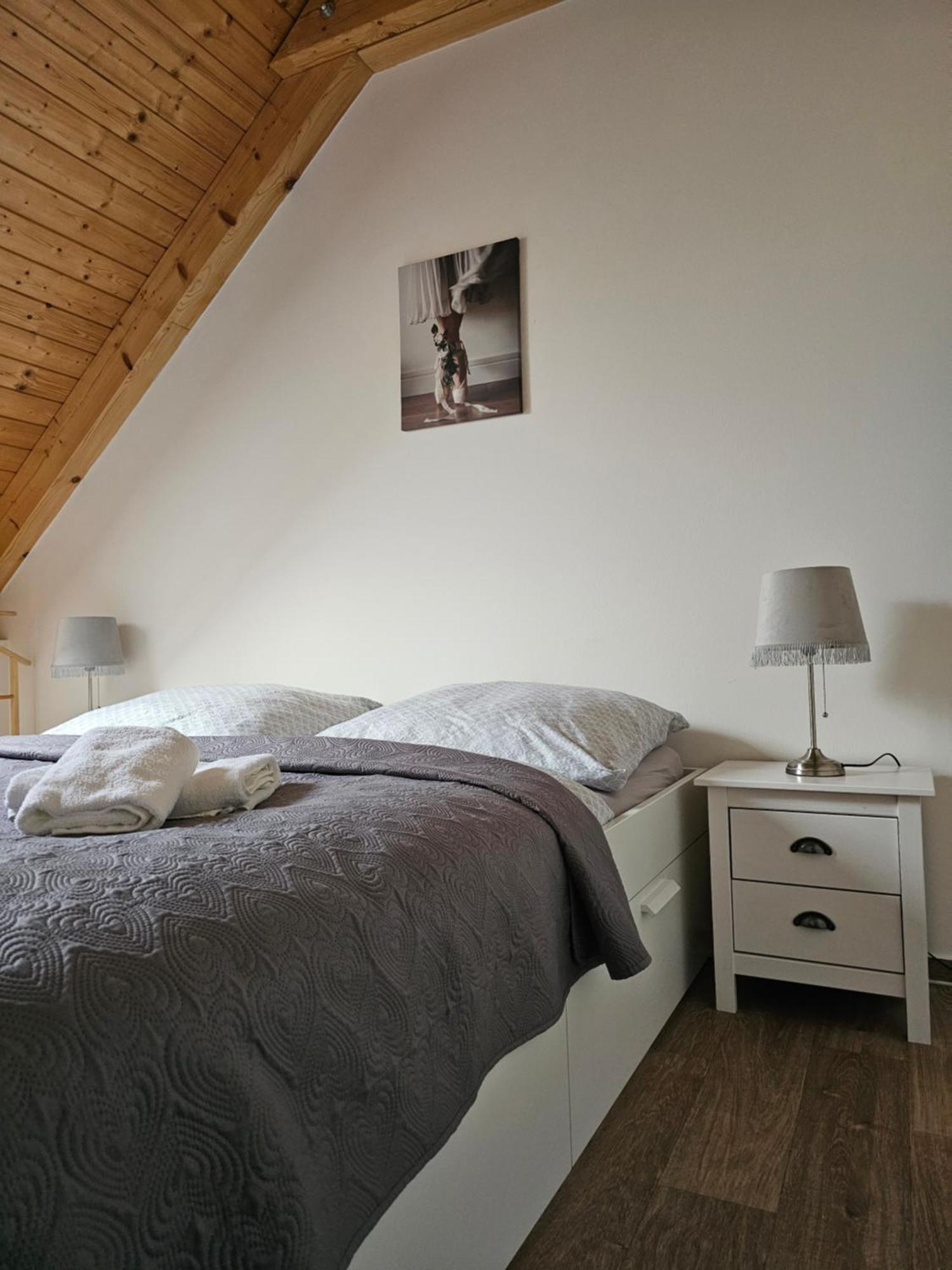 Apartman Maja Mikulov Eksteriør billede