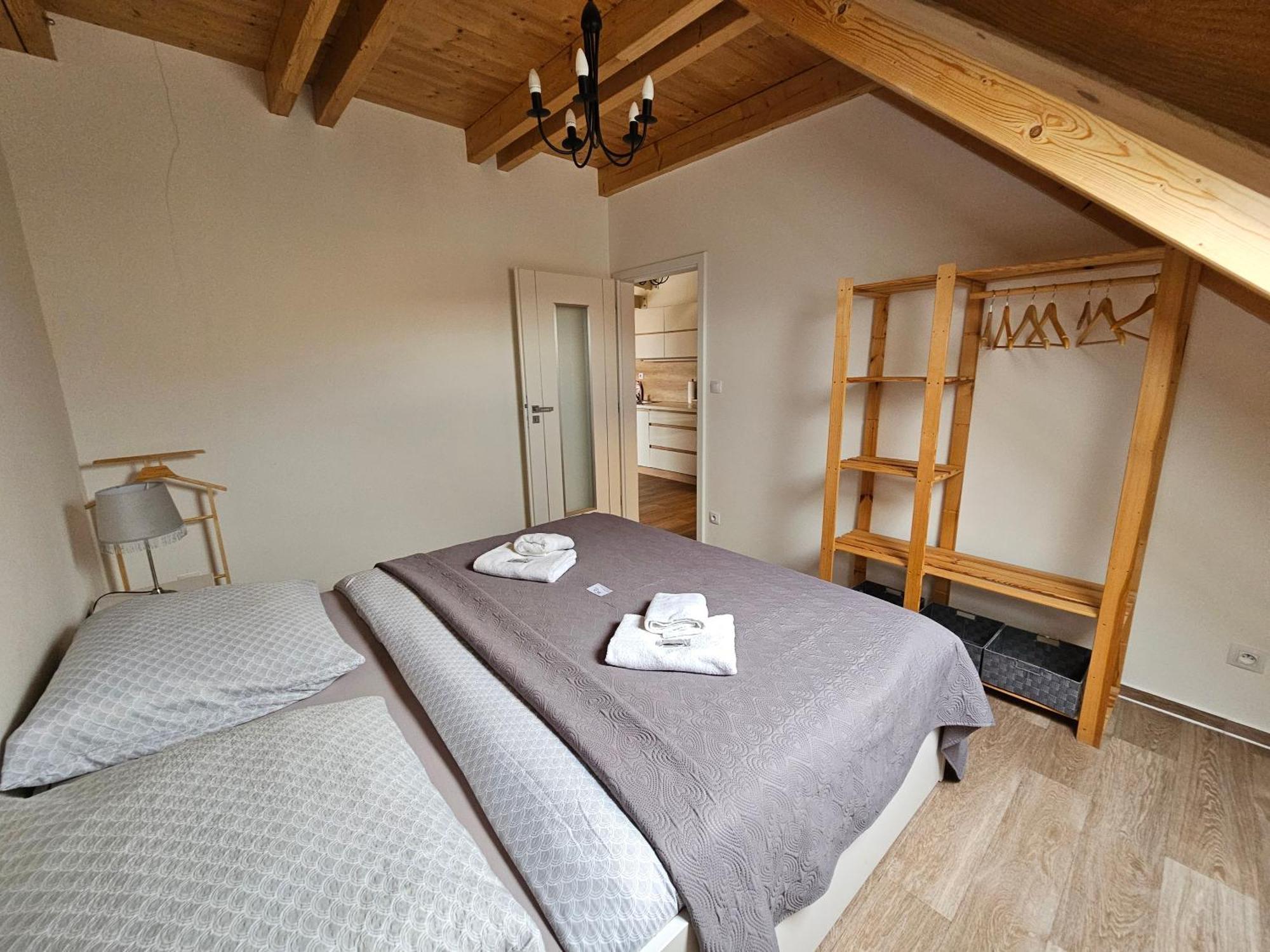 Apartman Maja Mikulov Eksteriør billede