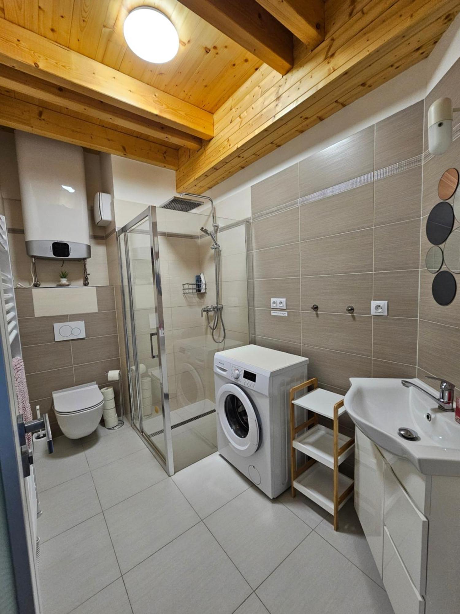 Apartman Maja Mikulov Eksteriør billede